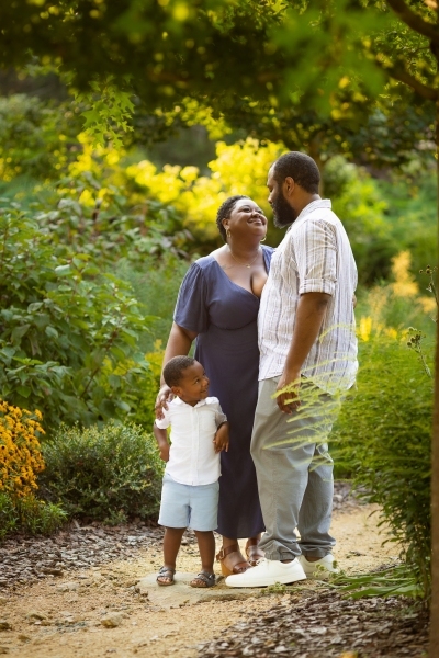 family-portraits-taken-at-willowbrook